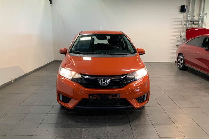 Orange Honda Jazz fra 2016