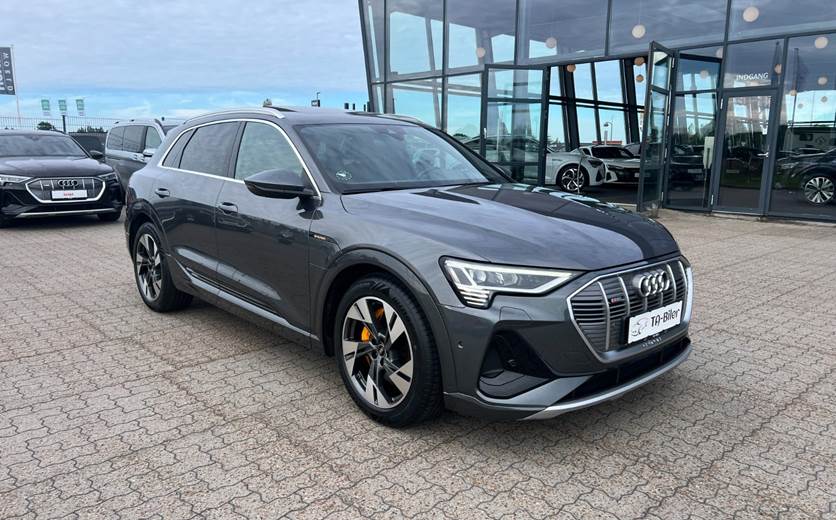 Audi e-tron 55 S-line quattro