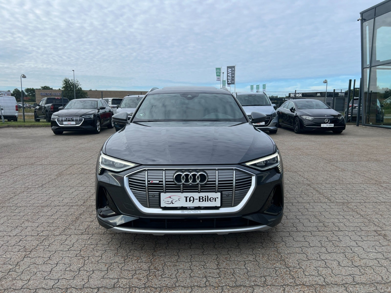 undefined Audi e-tron fra 2023