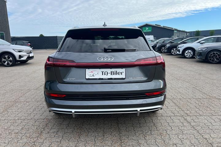 undefined Audi e-tron fra 2023