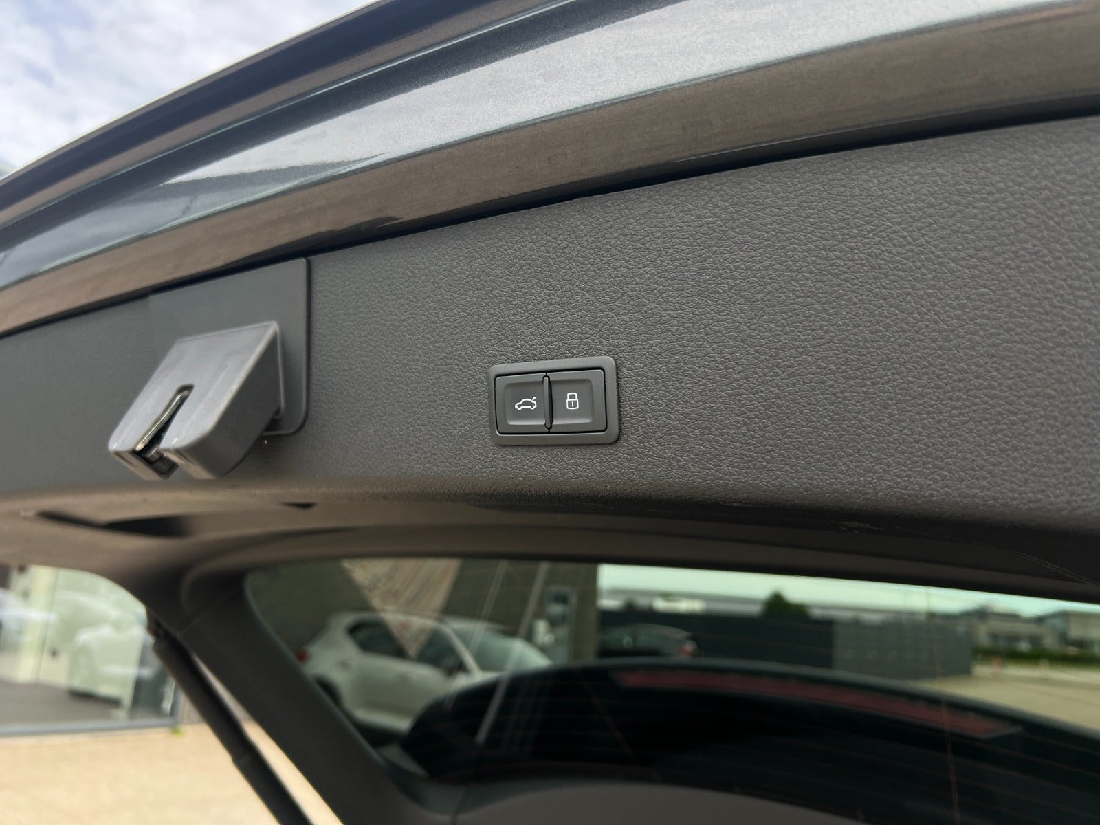 undefined Audi e-tron fra 2023