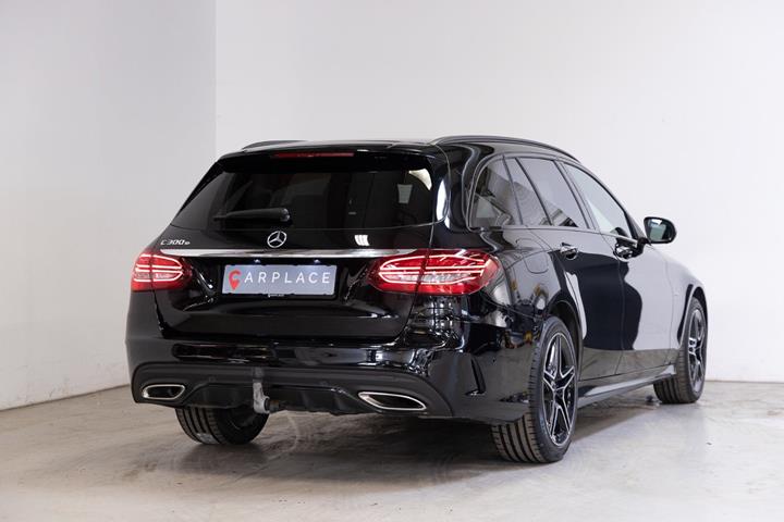 Sort Mercedes C300 e fra 2021