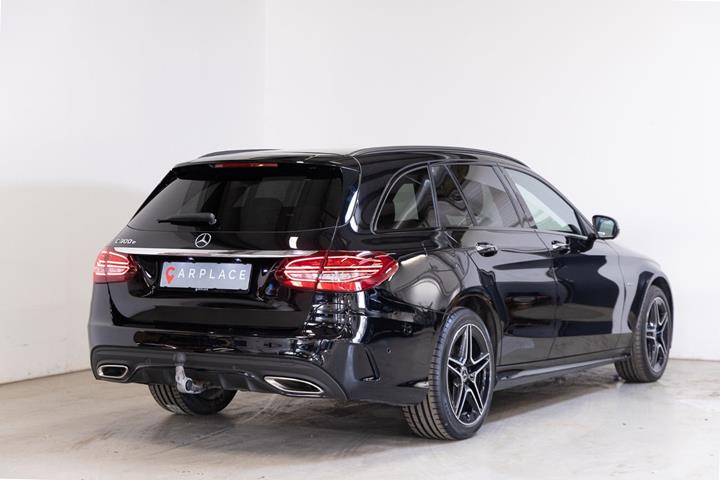 Sort Mercedes C300 e fra 2021