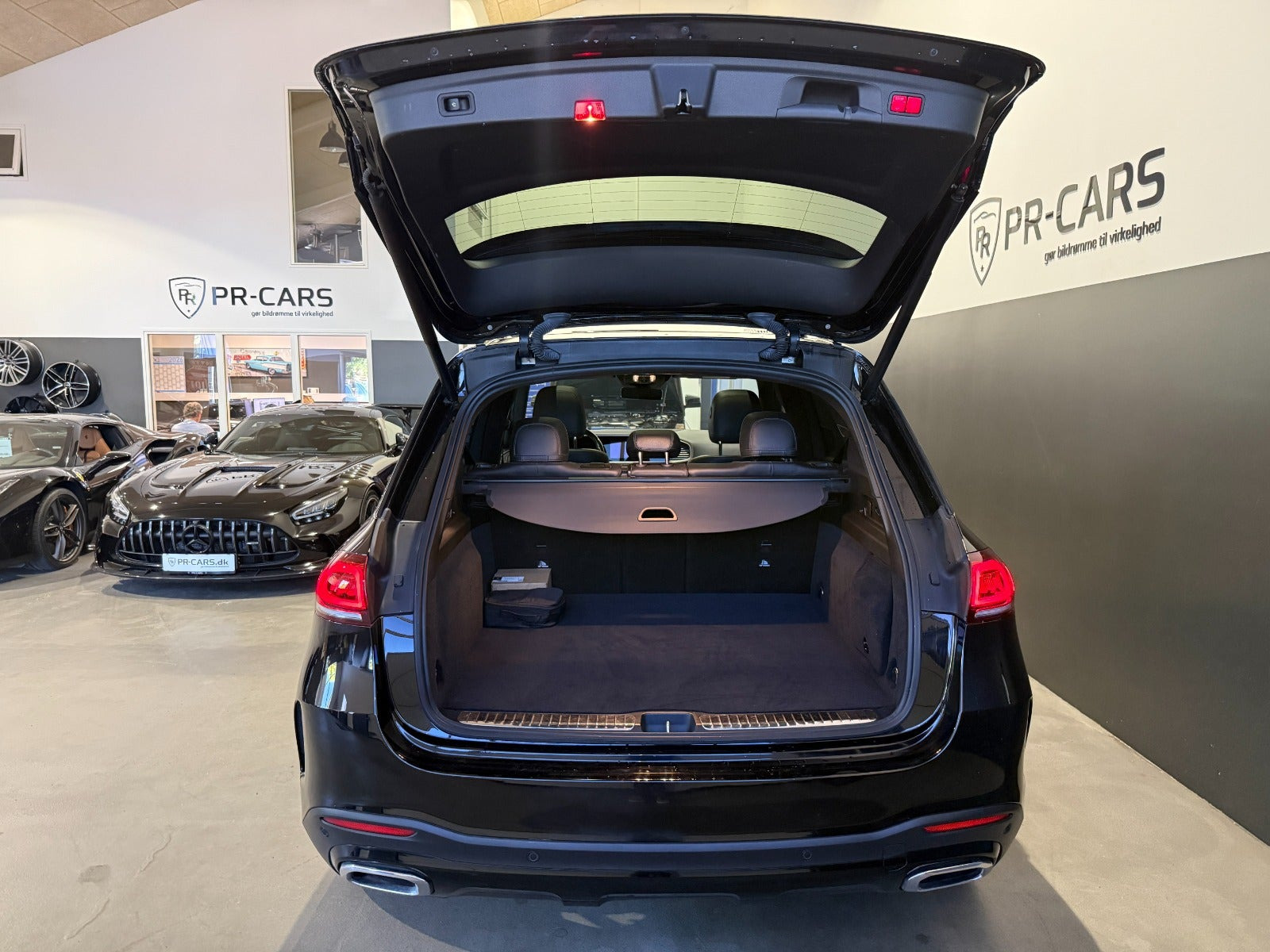 Sort Mercedes GLE350 de fra 2021