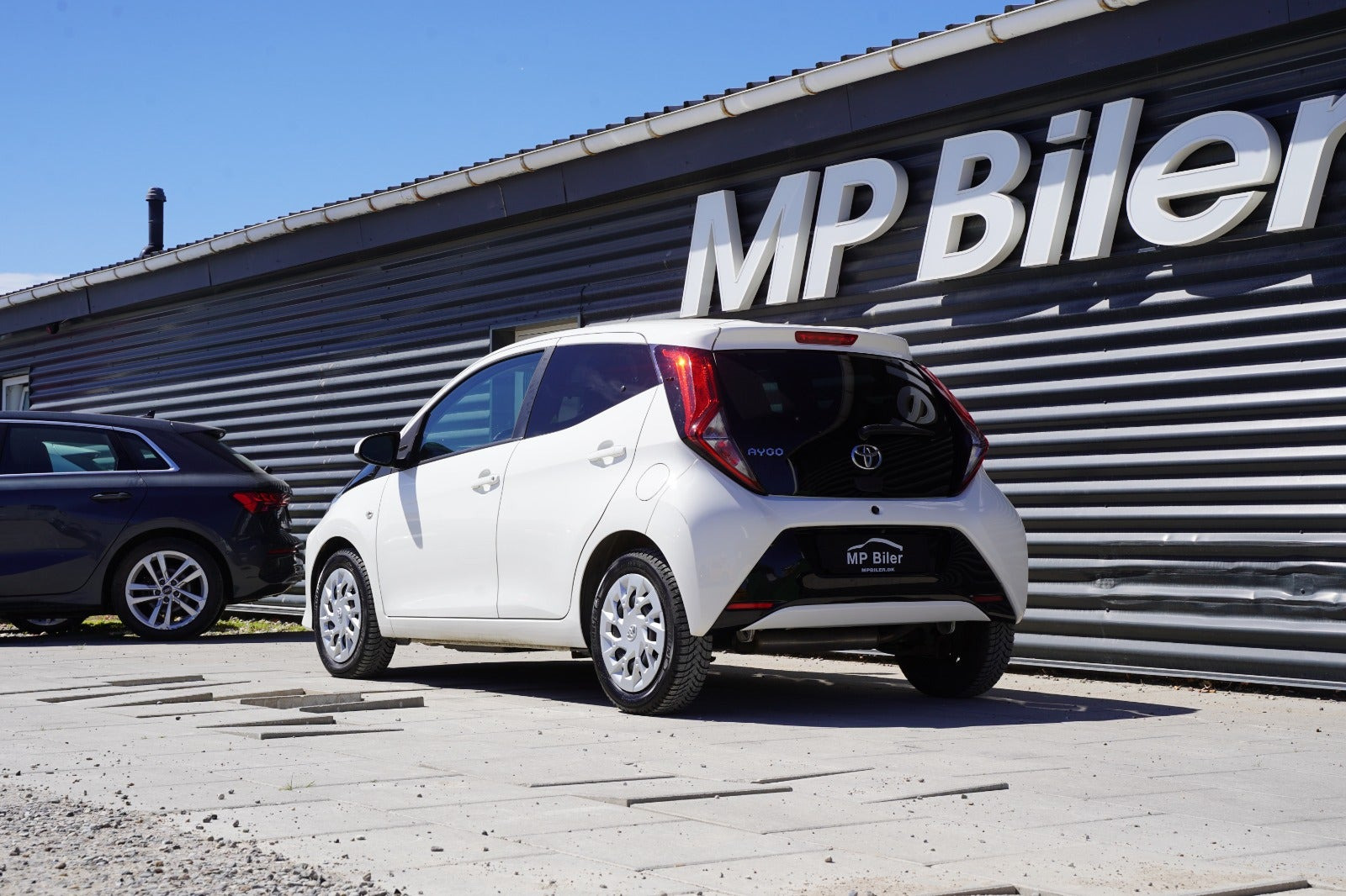 Hvid Toyota Aygo fra 2019