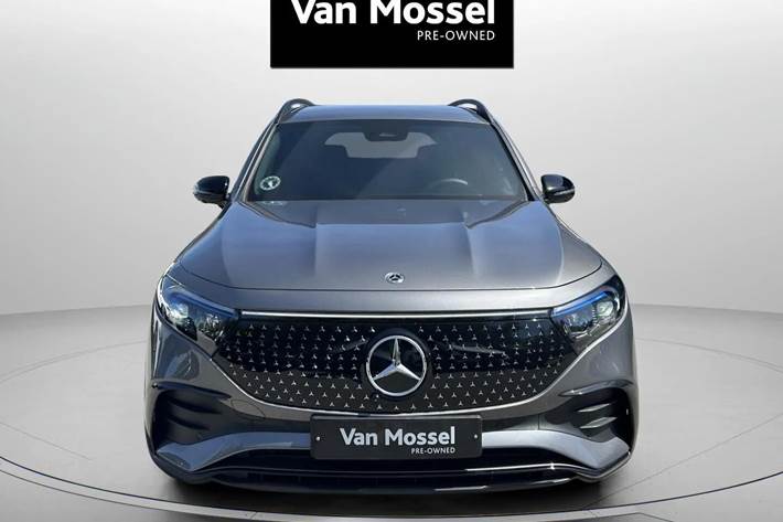 Grå Mercedes EQB250+ fra 2025