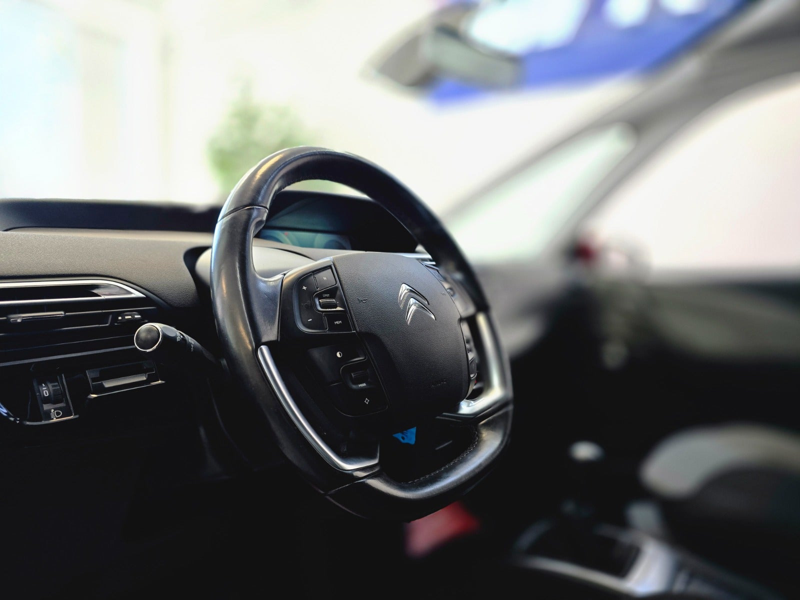 Rød Citroën C4 Picasso fra 2015