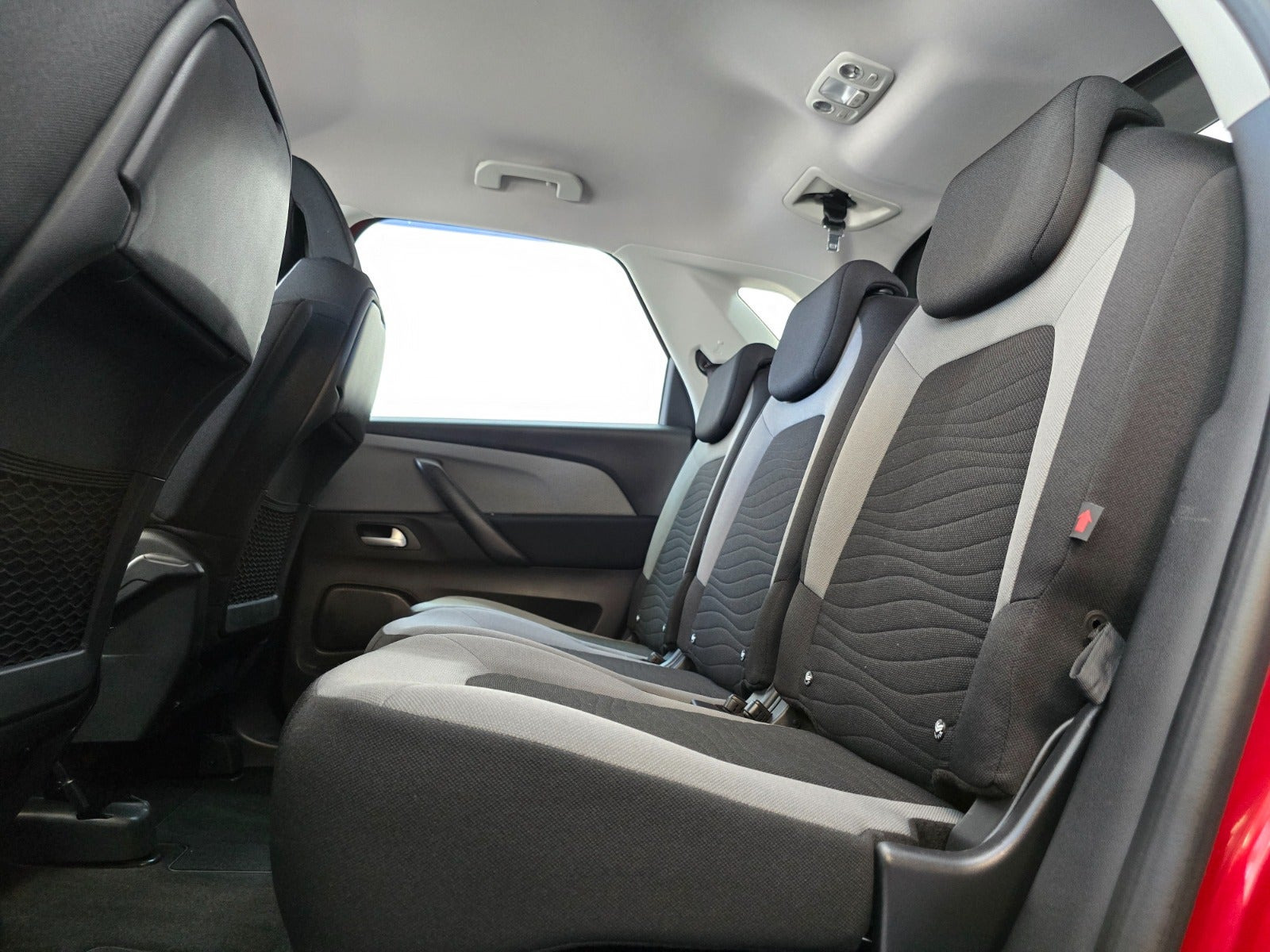 Rød Citroën C4 Picasso fra 2015