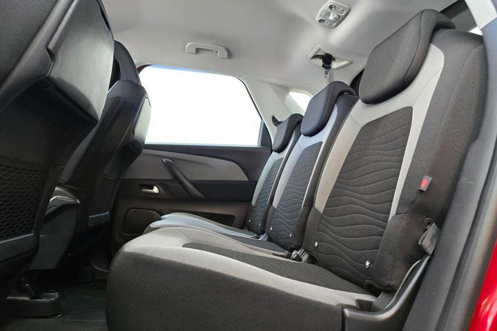 Rød Citroën C4 Picasso fra 2015