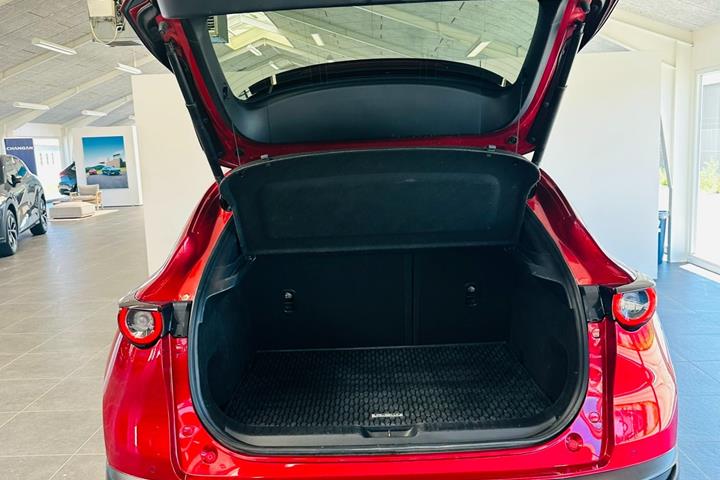 Rød Mazda CX-30 fra 2022