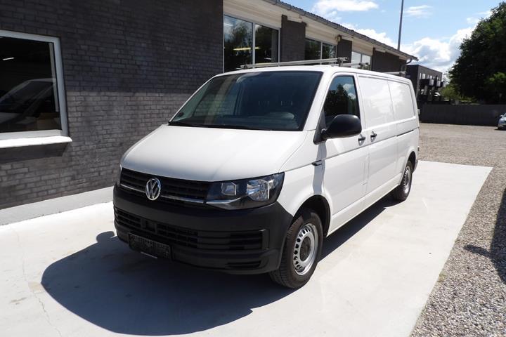 Hvid VW Transporter fra 2019