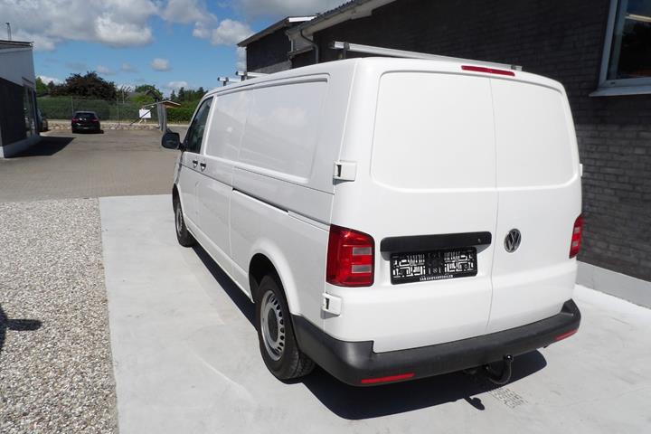 Hvid VW Transporter fra 2019