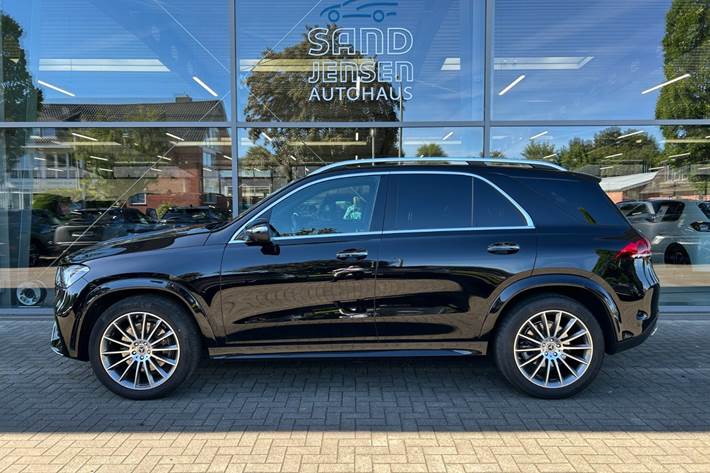 Sort Mercedes GLE350 d fra 2021