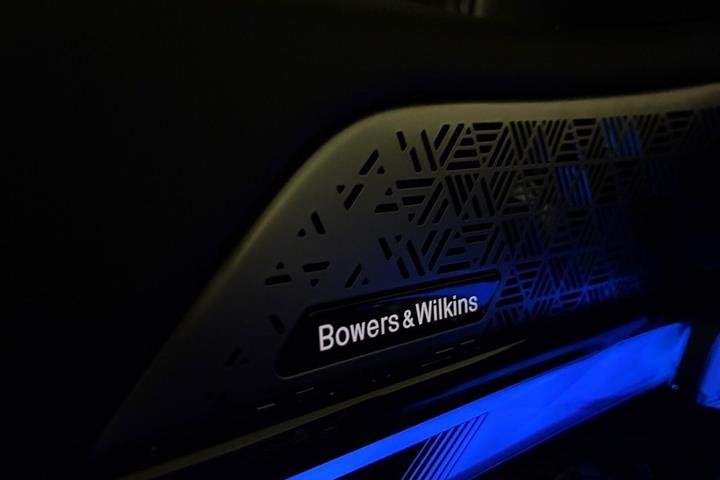 Sort BMW M5 fra 2025