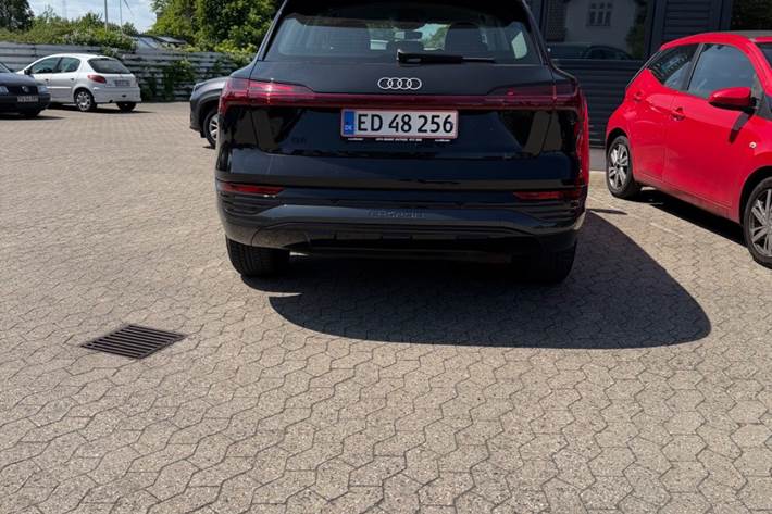 undefined Audi Q8 e-tron fra 2024