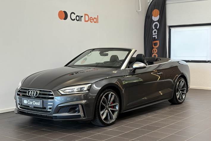 Grå Audi S5 fra 2017