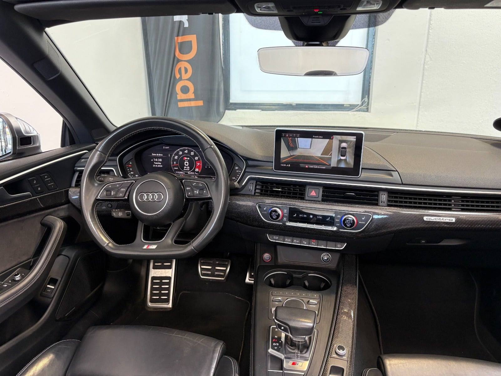 Grå Audi S5 fra 2017