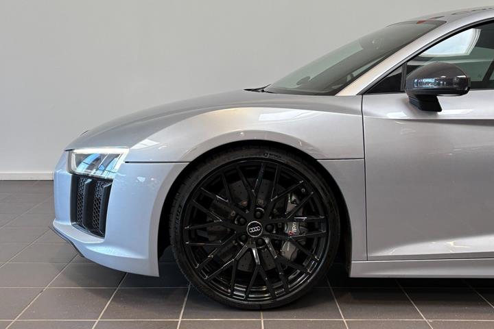 Sølv Audi R8 fra 2017