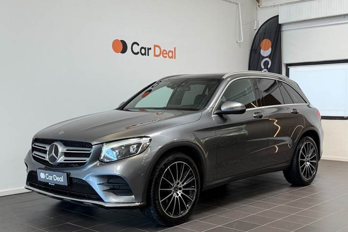 Grå Mercedes GLC300 fra 2018