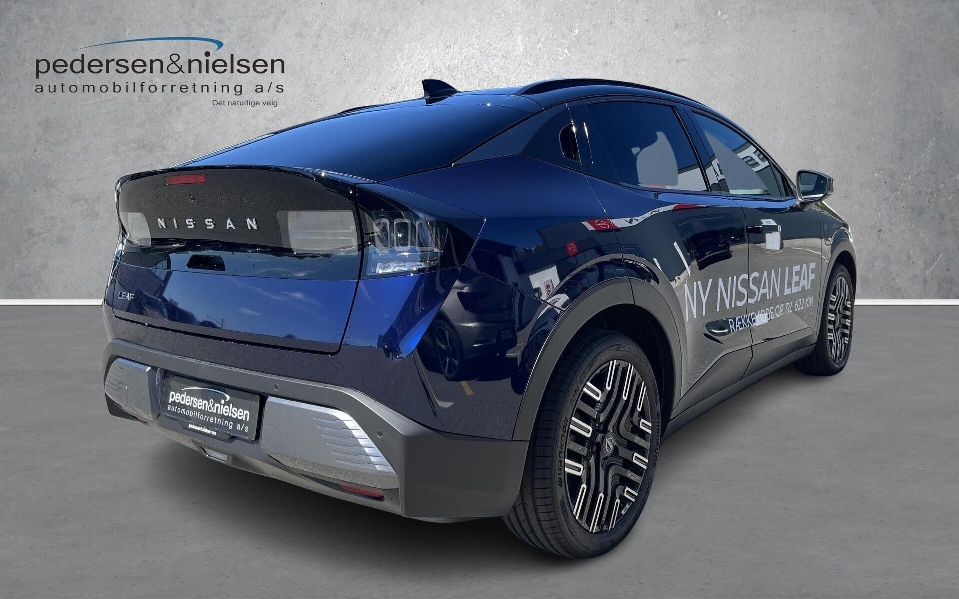 Blå Nissan Leaf fra 2026