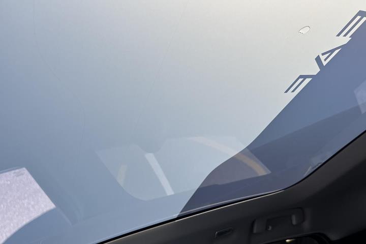 Blå Nissan Leaf fra 2026