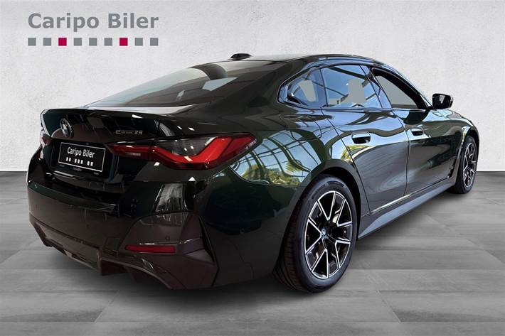 Grøn BMW i4 fra 2023