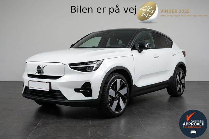 Hvid Volvo C40 fra 2021 set udefra