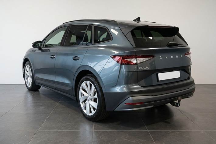 Grå Skoda Enyaq fra 2021