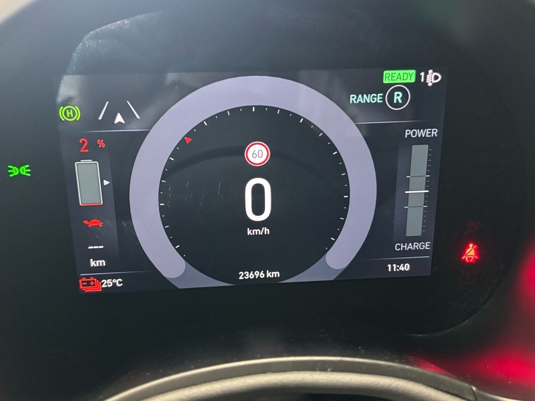 Hvid Fiat 500e fra 2023