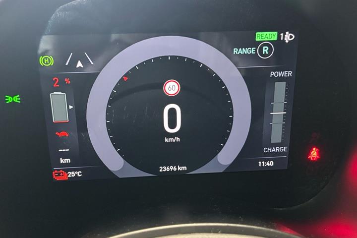 Hvid Fiat 500e fra 2023