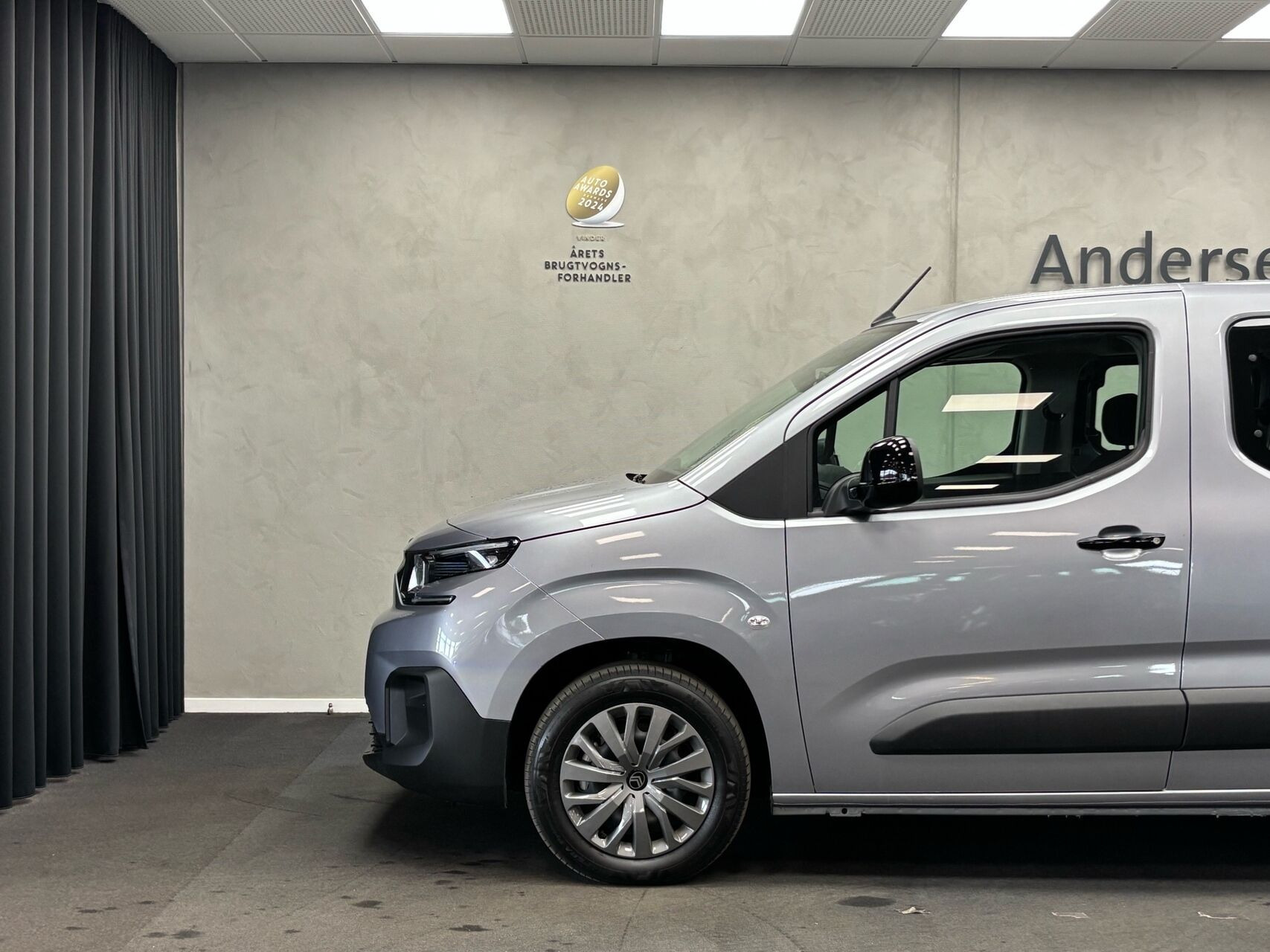 Grå Citroën ë-Berlingo fra 2025