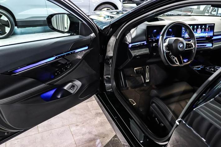 undefined BMW i5 fra 2024