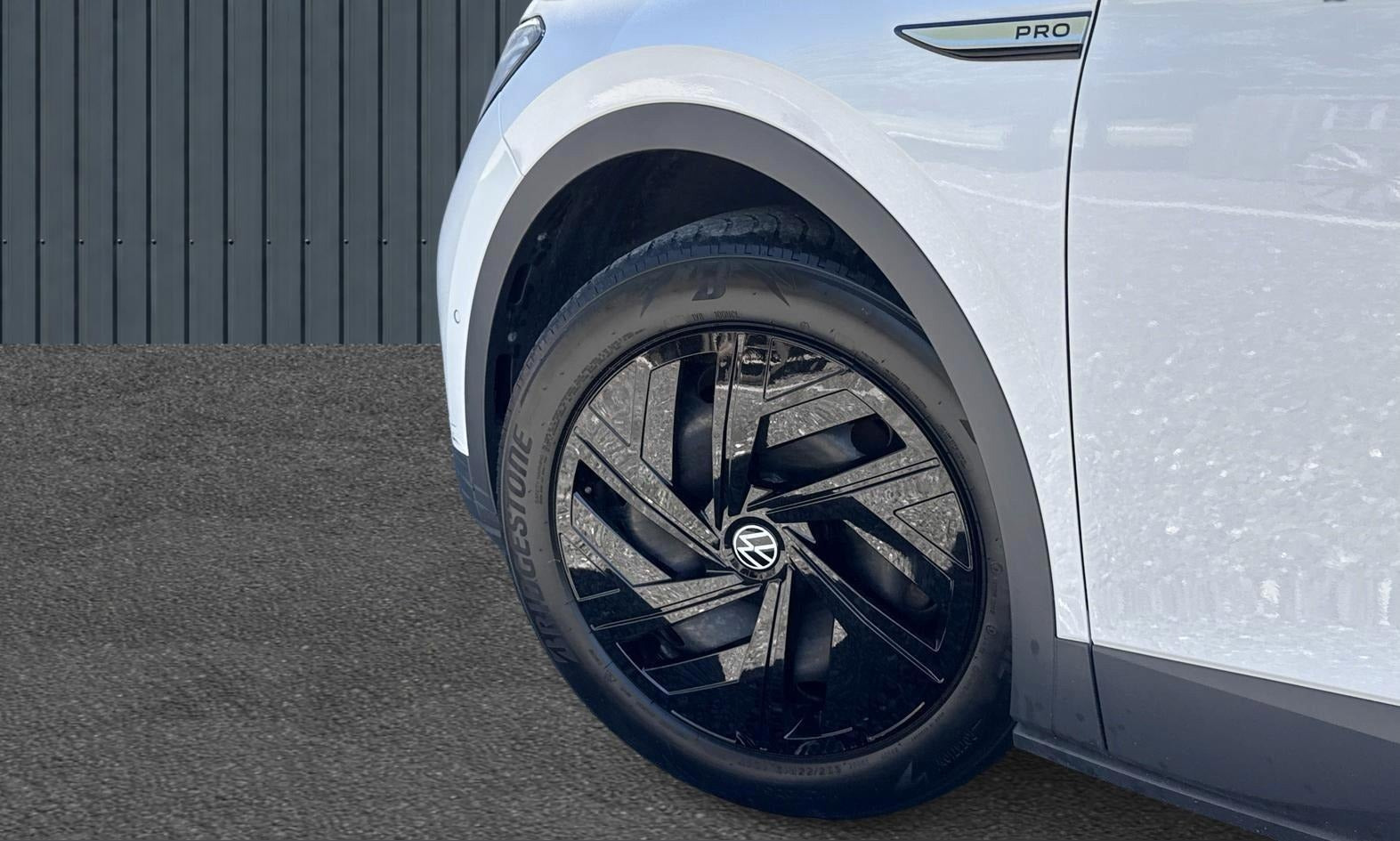 Hvid VW ID.4 fra 2024