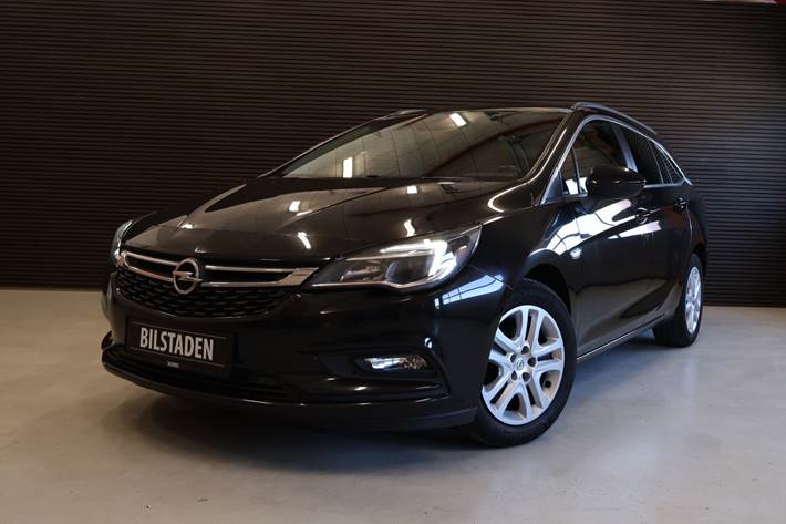 Sort Opel Astra fra 2018