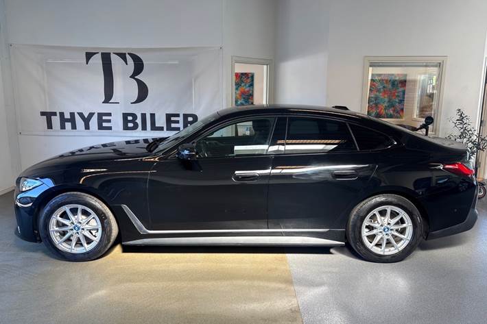 Sort BMW i4 fra 2023