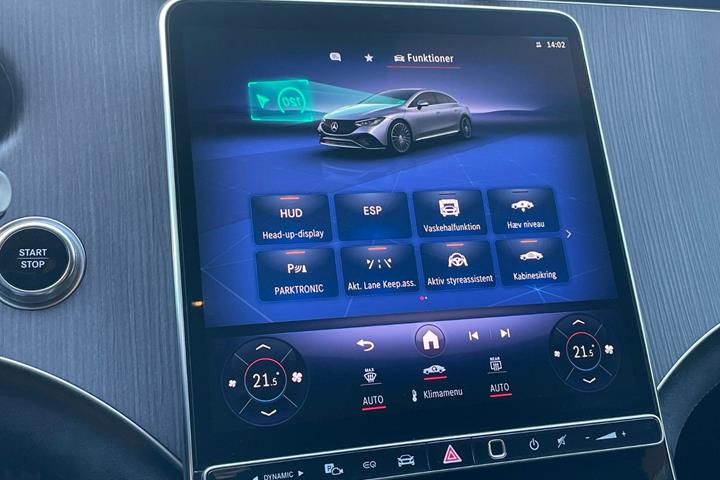 Sort Mercedes EQE350 fra 2023