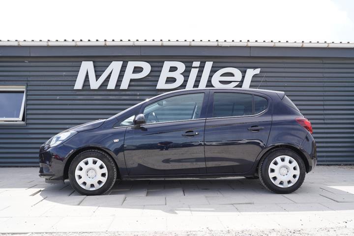 Sort Opel Corsa fra 2019
