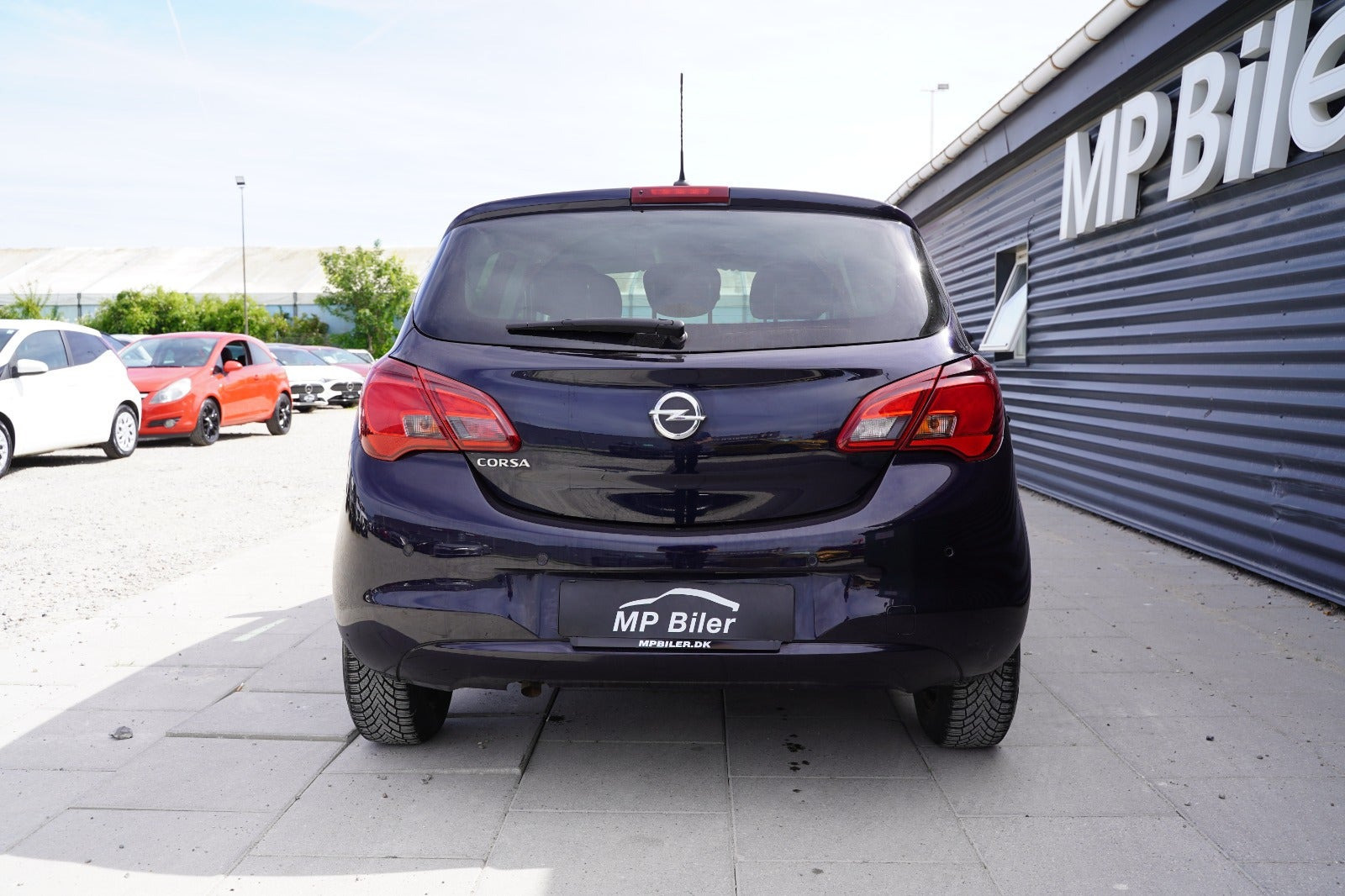 Sort Opel Corsa fra 2019