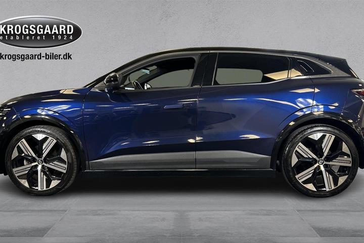 Blå Renault Megane E-Tech fra 2023