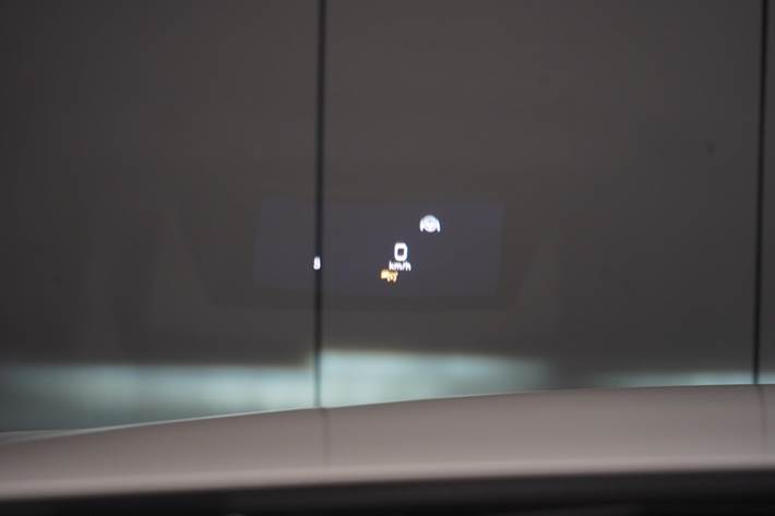 Hvid Mercedes E300 de fra 2019