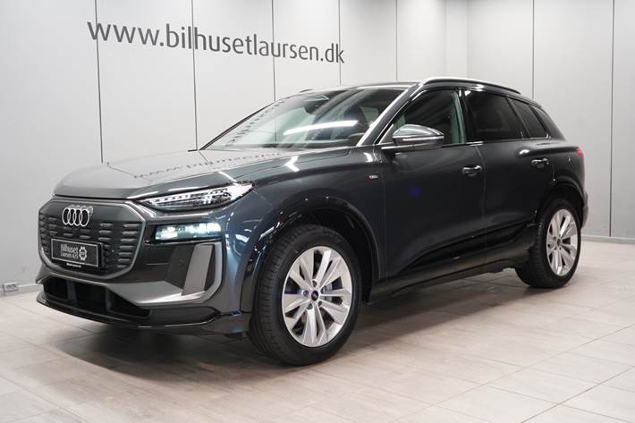 Grå Audi Q6 e-tron fra 2025