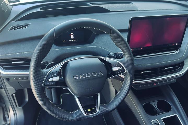 Grå Skoda Elroq fra 2026