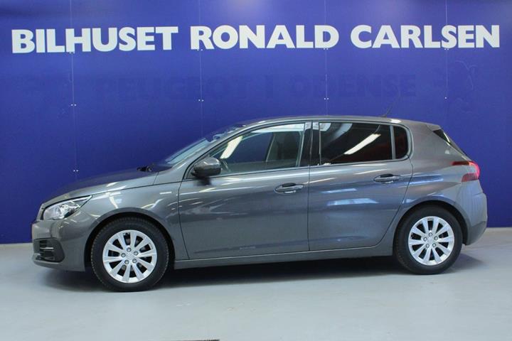 Grå Peugeot 308 fra 2019