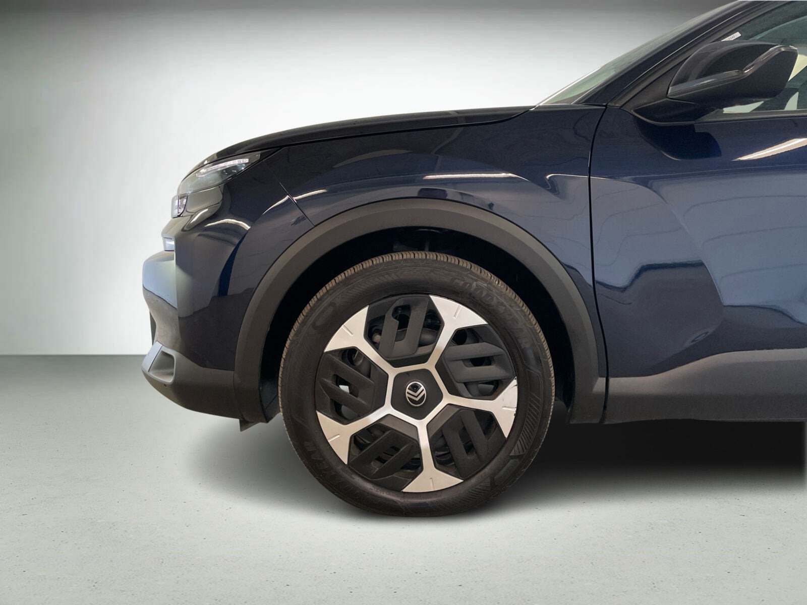 Blå Citroën ë-C4 X fra 2025