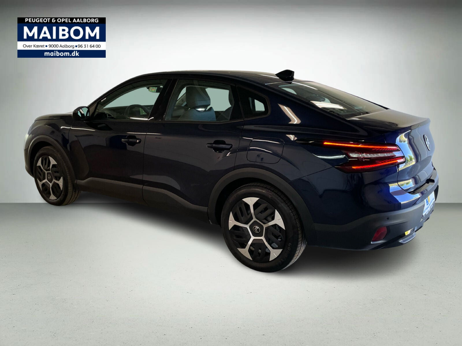 Blå Citroën ë-C4 X fra 2025
