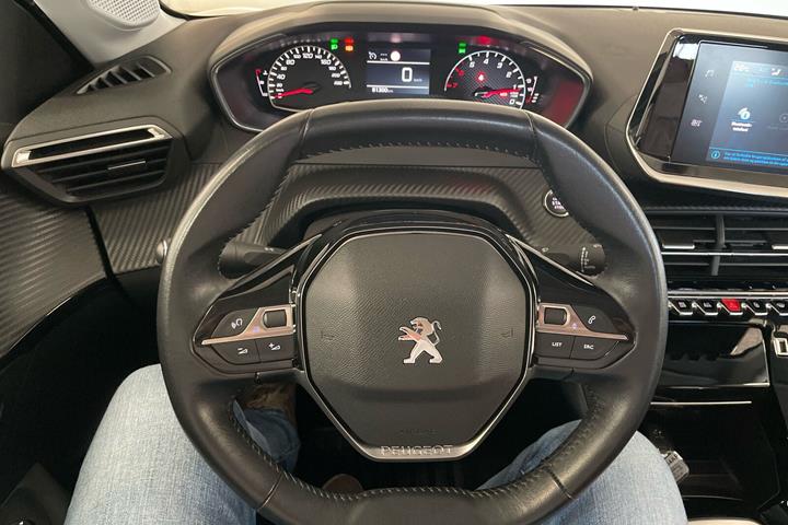 Gul Peugeot 208 fra 2021