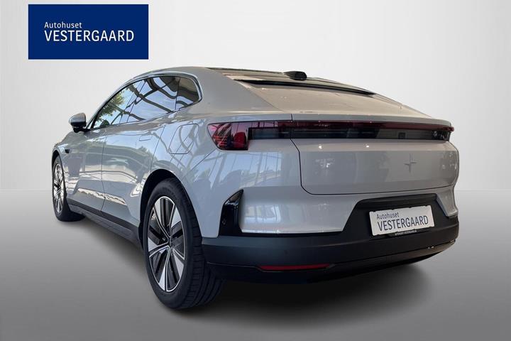 Sølv Polestar 4 fra 2026