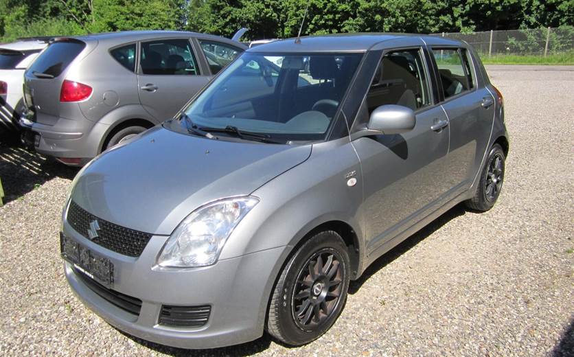 Suzuki Swift 1,3 DDIS GL-A 75HK 5d