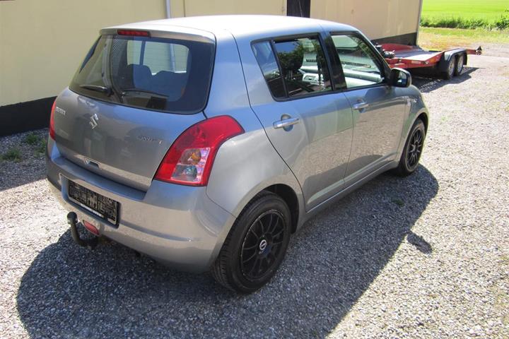 undefined Suzuki Swift fra 2008