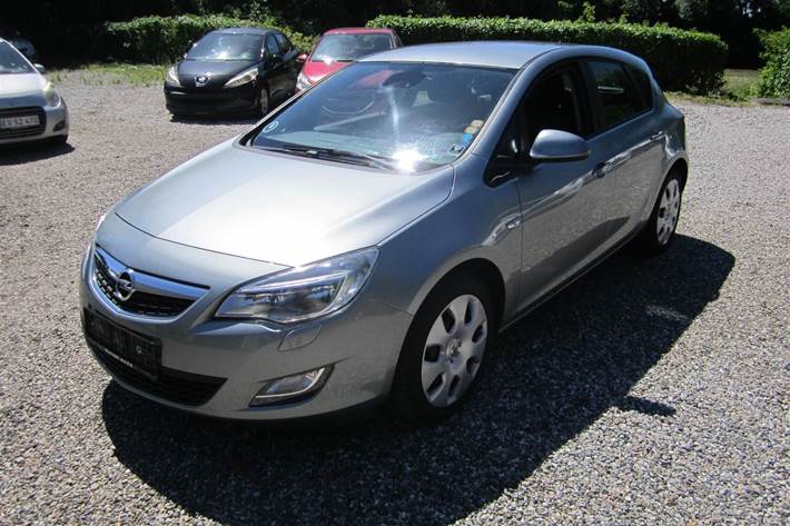undefined Opel Astra fra 2012